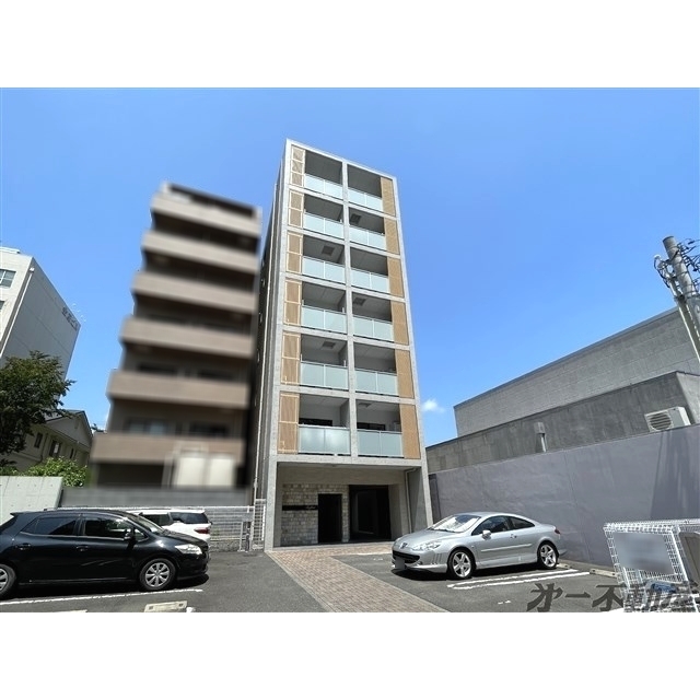 エントランス　建物外観