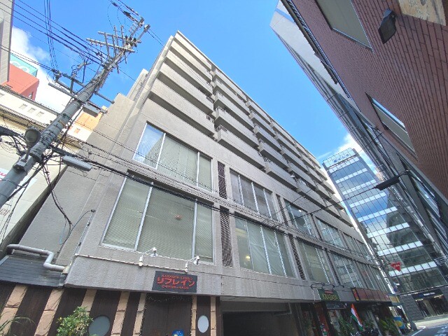 建物外観　分譲賃貸マンションです。