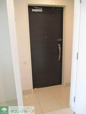玄関　※別部屋参考写真