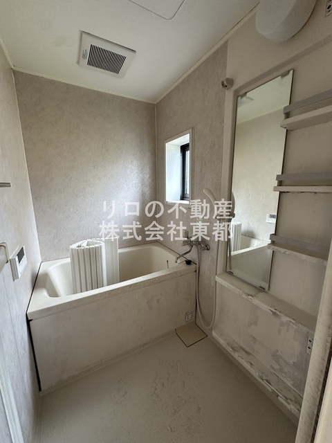 バス・シャワールーム　追い焚き機能付き！生活時間の違う家族には便利です☆