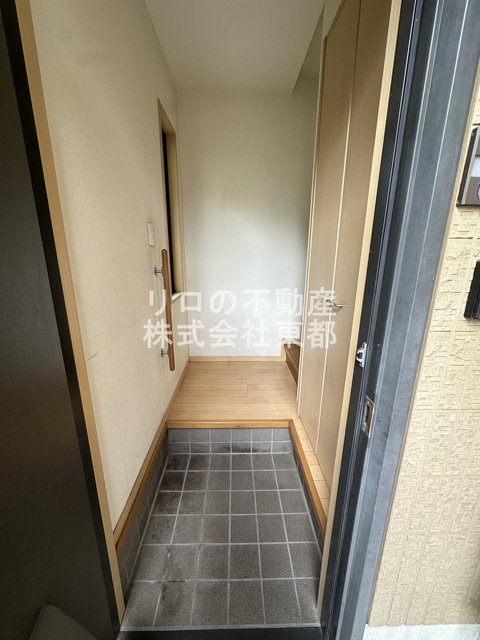 玄関　玄関から見たお部屋です☆
