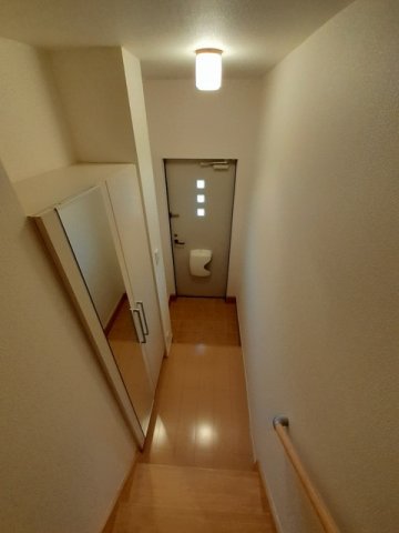 玄関　落ち着いた玄関です