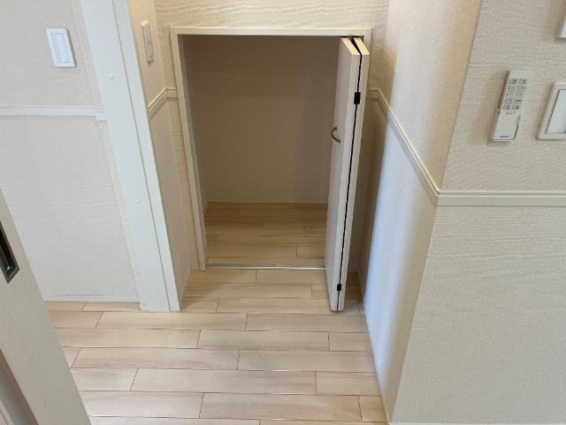 収納　収納（キッチン横）