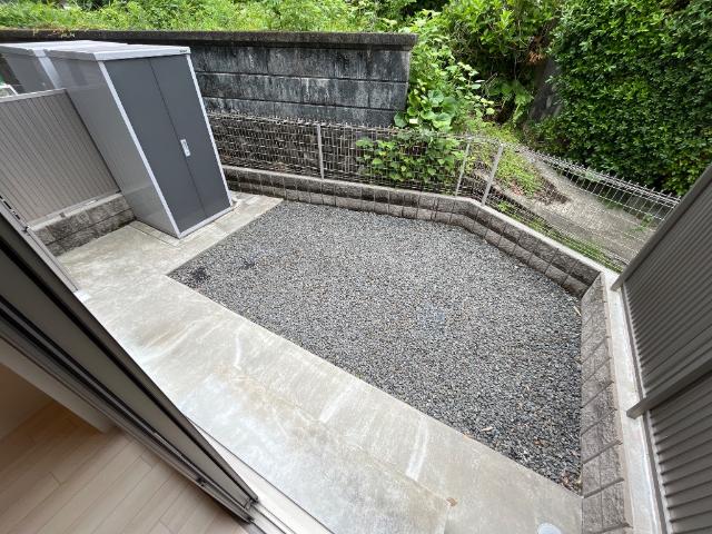 バルコニー　専用庭