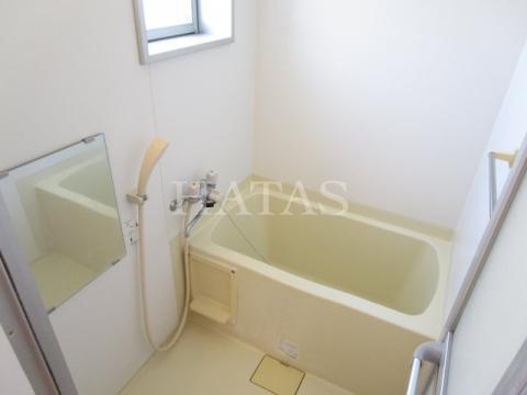 バス・シャワールーム　同物件別部屋です。