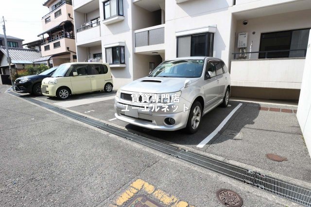 駐車場　敷地内駐車場あり◎
