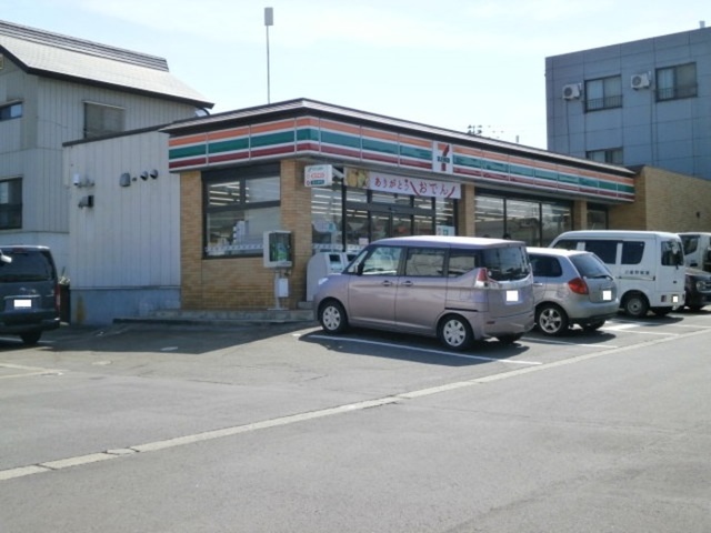 コンビニ　セブンイレブン十日町千歳町2丁目店（コンビニ）まで428m