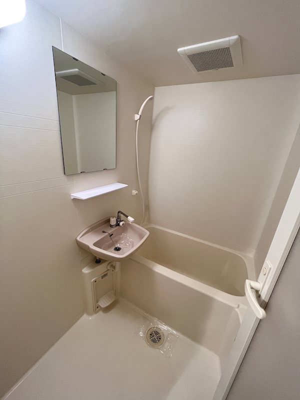 バス・シャワールーム　バス、トイレ別