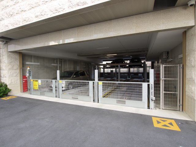 駐車場　詳細は、RISUMO江坂本店→06-6155-7137まで♪