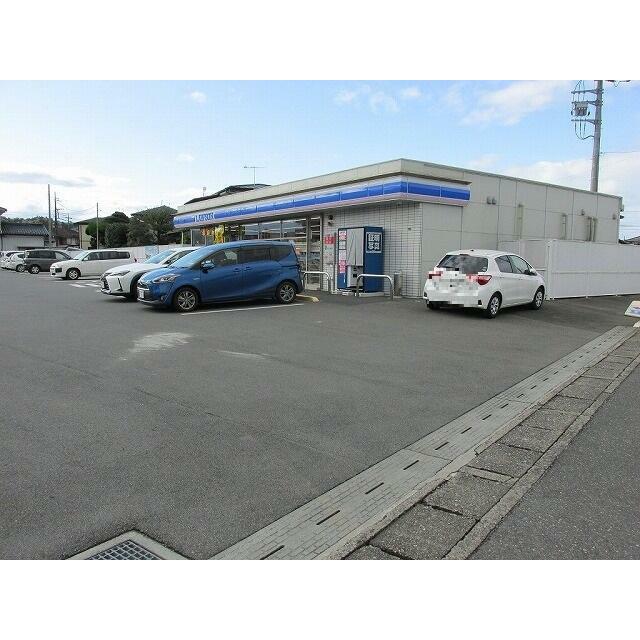 コンビニ　ローソン那須烏山旭一丁目東店（コンビニ）まで660m