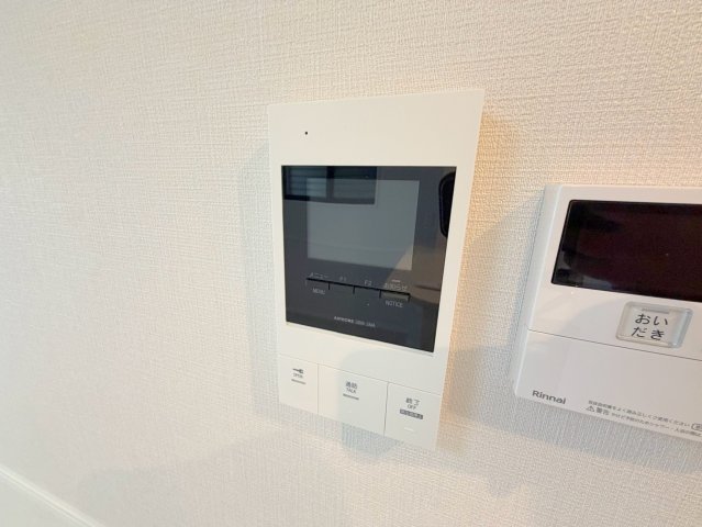 セキュリティ　TVモニターホンで来客が誰か確認してから開けて下さいね