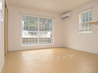 居室・リビング　エアコン付き