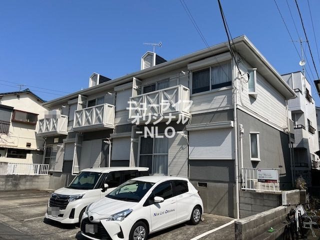 建物外観　積水ハウスの賃貸住宅シャーメゾン。