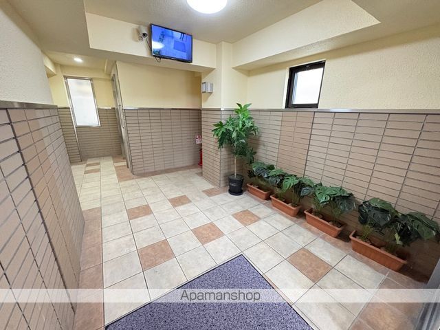 阪急京都線 上新庄駅 徒歩3分 7階建 築22年の外観写真