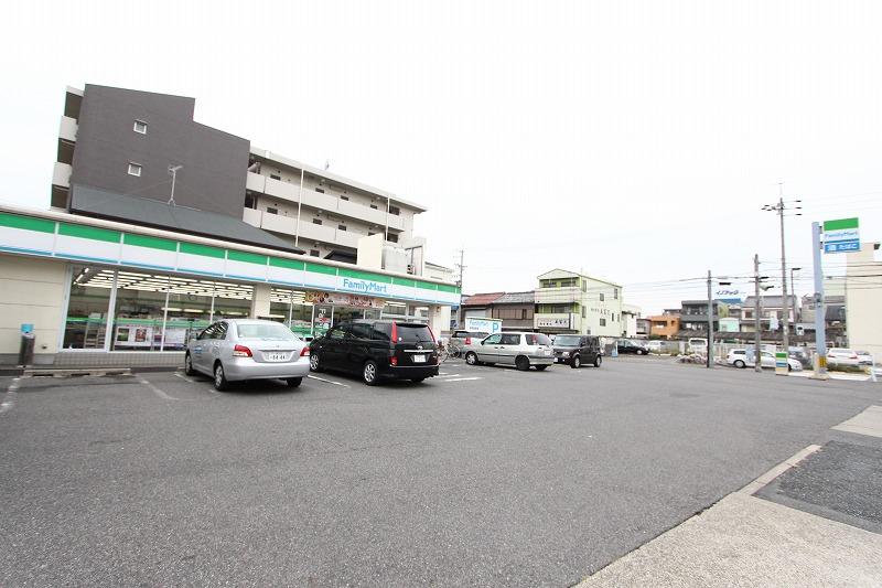コンビニ　ファミリーマート熱田古新町店（コンビニ）まで277m