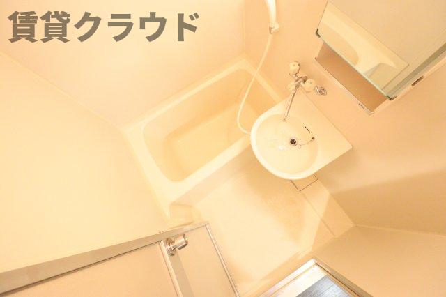 バス・シャワールーム　ゆったり過ごせるお風呂です