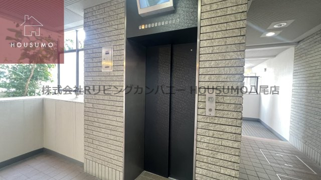 エントランス　トイレもきれいです