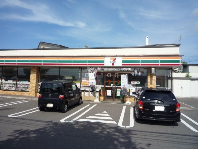 コンビニ　セブンイレブン函館日吉町3丁目店（コンビニ）まで540m