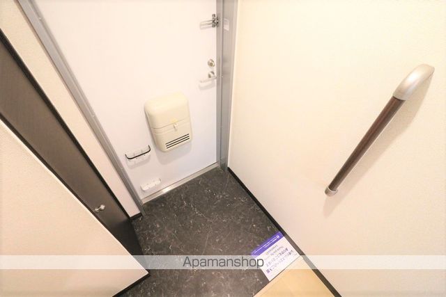 レオネクスト旭の玄関写真