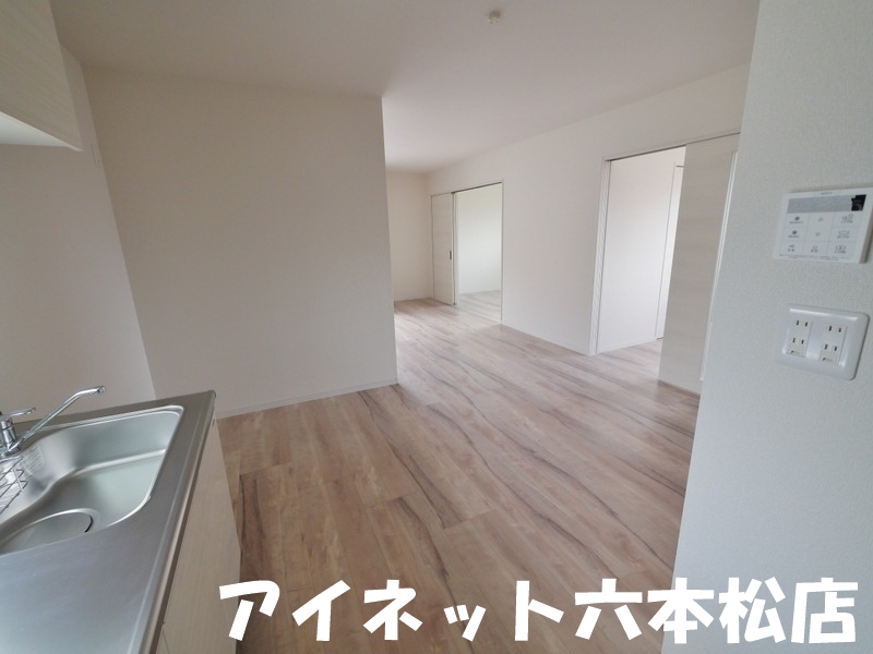居室・リビング　広々としていいですね。