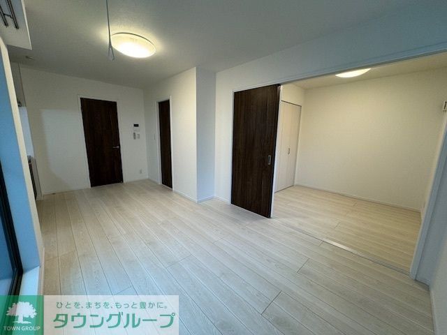 TUP津田沼の居間写真