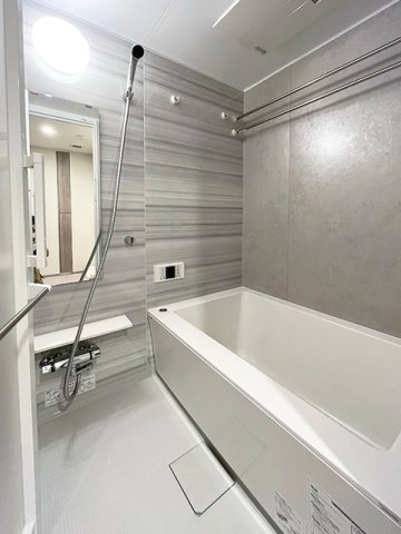 バス・シャワールーム　※写真は同タイプ住戸です。