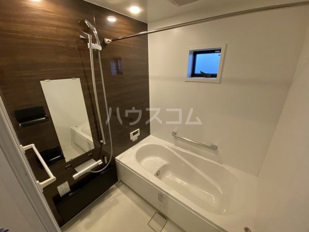 泉大津市東豊中町3丁目戸建4の風呂写真