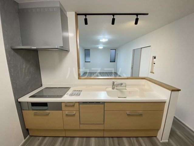 泉大津市東豊中町3丁目戸建4のキッチン写真