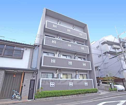 建物外観　・お問い合わせは京都ライフまで・