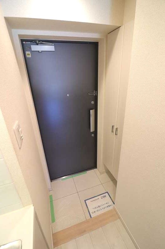 玄関　※同物件、別部屋になります。