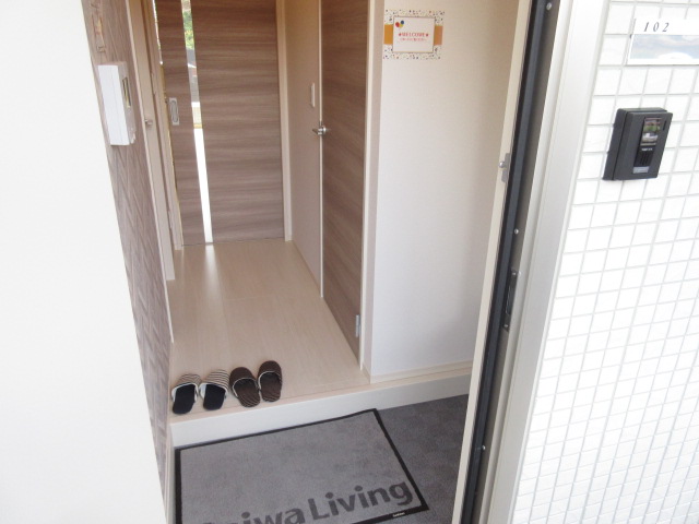 玄関　大きなシューズボックス
