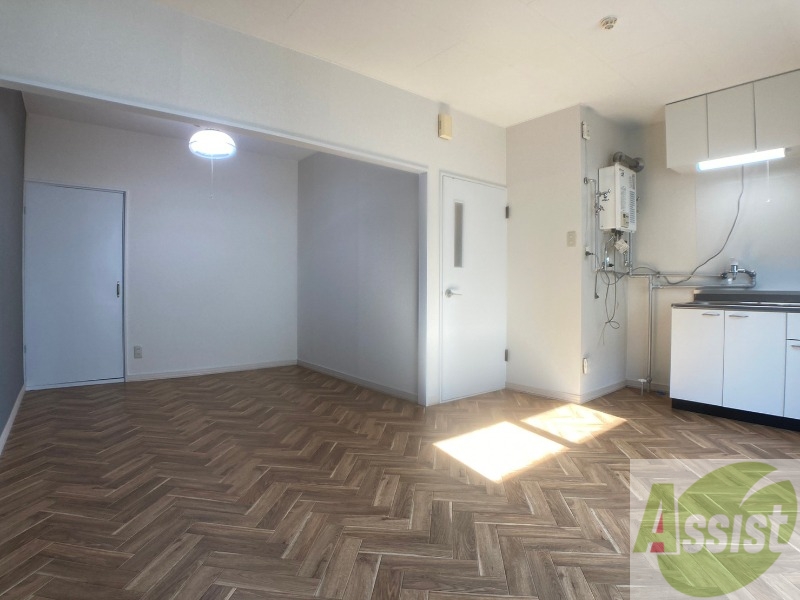 居室・リビング　明るいお部屋は気持ちよく過ごせそうですね。