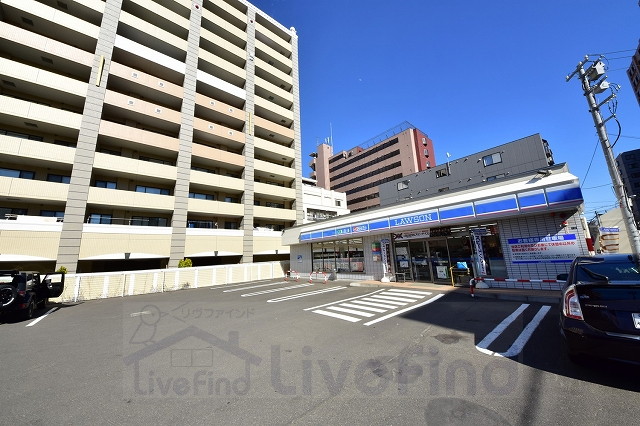 コンビニ　ローソン札幌豊平1条二丁目店（コンビニ）まで141m