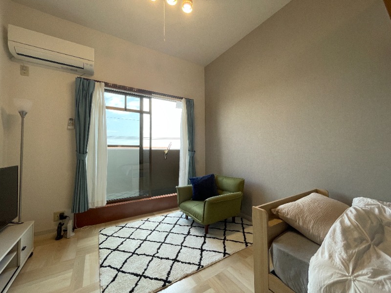 居室・リビング　家具・家電は付きません