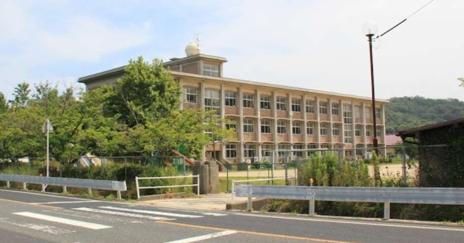 小学校　宝木小学校（小学校）まで969m