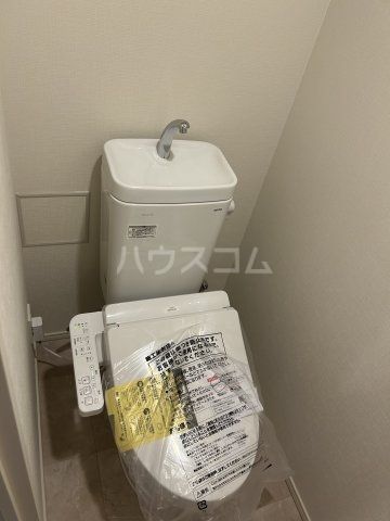 【新宿区百人町のマンションのトイレ】