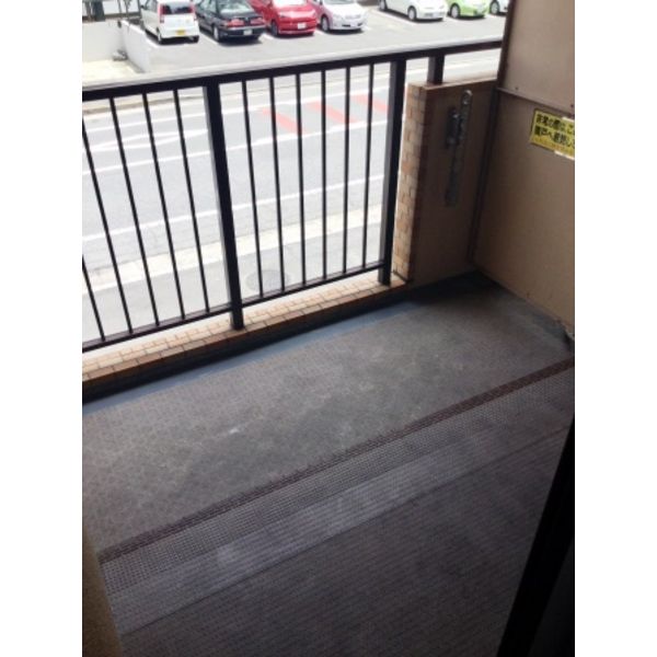 バルコニー　同物件別室です。