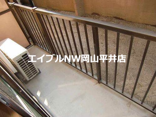 バルコニー　別のお部屋の写真です。実際とは異なります。