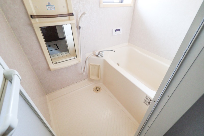 バス・シャワールーム　図面と現状に相違がある場合には現状を優先