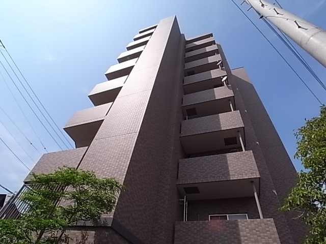 神戸市兵庫区切戸町のマンションの建物外観