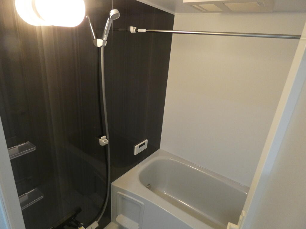 バス・シャワールーム　浴室