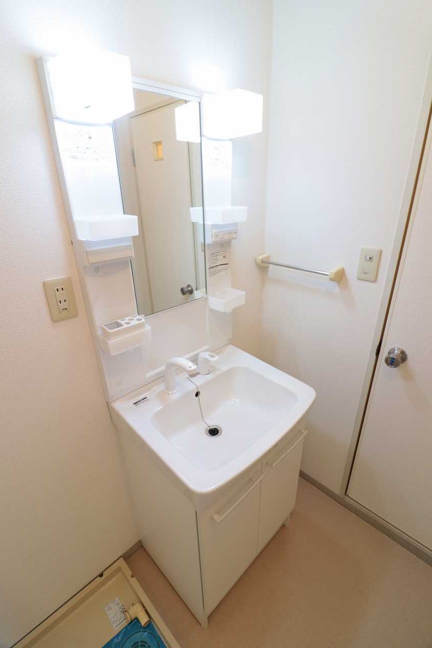 洗面設備　※同物件、別部屋になります。