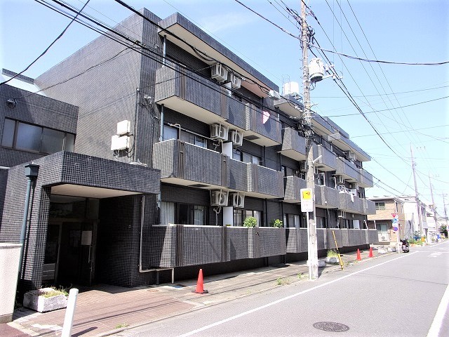 サンハイツ高島平の建物外観