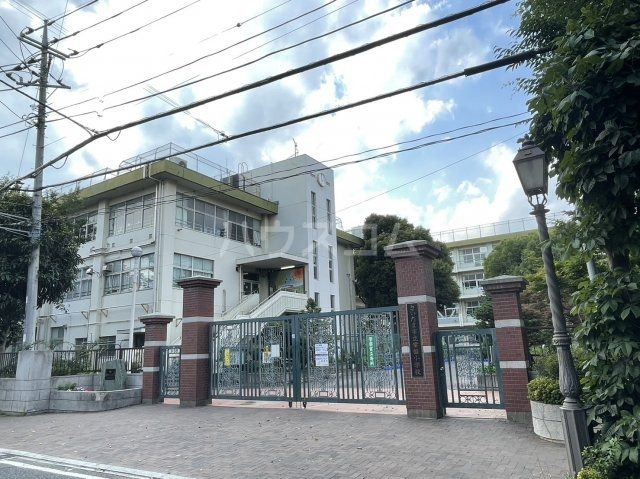 【Noble Palece北浦和の小学校】