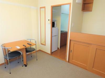 居室・リビング　カーペットのお部屋です