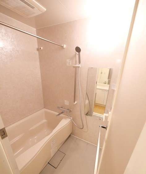 バス・シャワールーム　バス