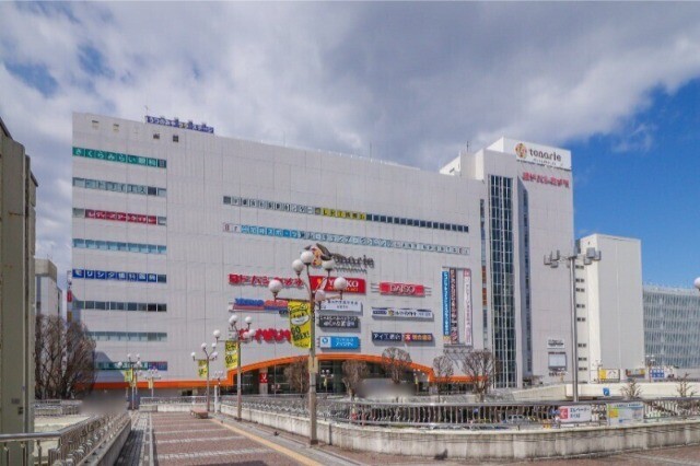 【宇都宮市駅前通りのマンションのショッピングセンター】