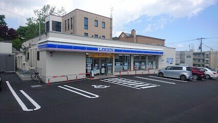 【札幌市西区山の手一条のマンションのコンビニ】