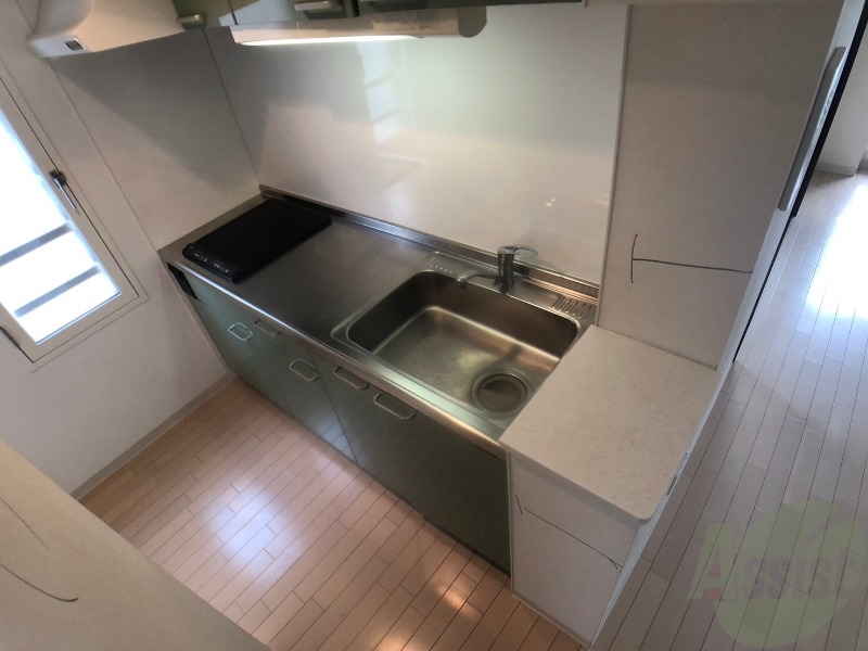 キッチン　キッチンはスペースも広々していて使いやすそうですよ！