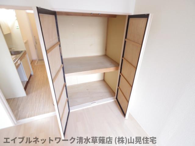 収納　たっぷりとした収納スペースです